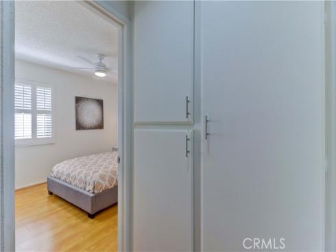 8566 Sierra 911-D , Huntington Beach, CA