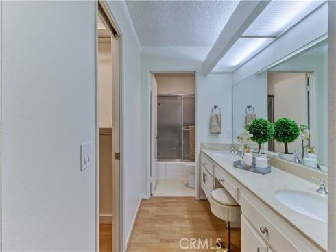 8566 Sierra 911-D , Huntington Beach, CA