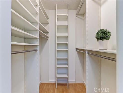 8566 Sierra 911-D , Huntington Beach, CA