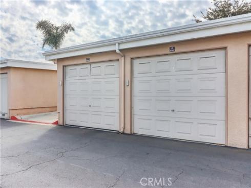 8566 Sierra 911-D , Huntington Beach, CA