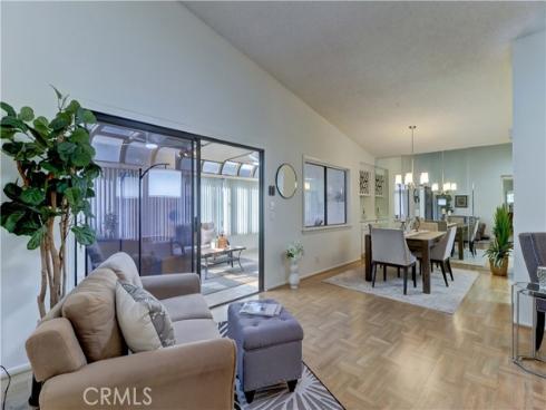 8566 Sierra 911-D , Huntington Beach, CA