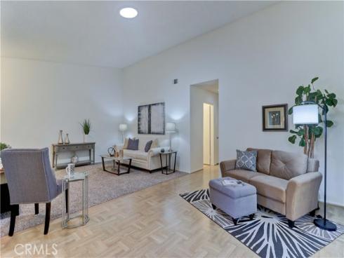 8566 Sierra 911-D , Huntington Beach, CA