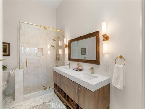 20212 Sealargo 203 Lane, Huntington Beach, CA