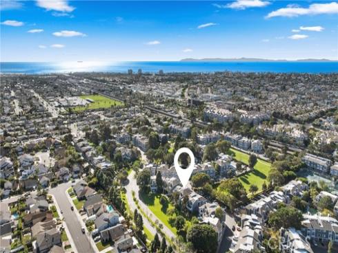 20212 Sealargo 203 Lane, Huntington Beach, CA