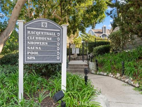 20212 Sealargo 203 Lane, Huntington Beach, CA