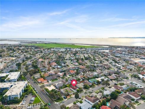 4232 Pierson Drive, Huntington Beach, CA