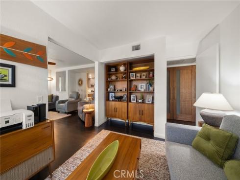 4852 Cabana 102 Drive, Huntington Beach, CA