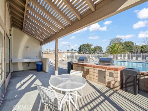 4852 Cabana 102 Drive, Huntington Beach, CA