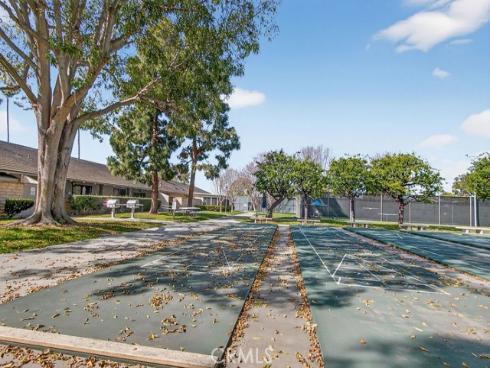 8777  Coral Springs  8C  Court, Huntington Beach, CA