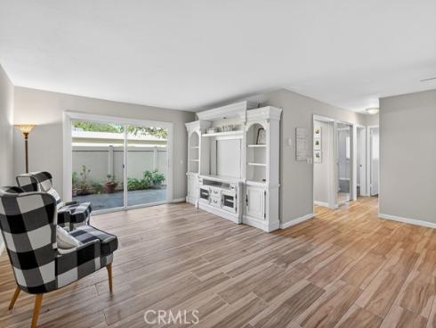 8777  Coral Springs  8C  Court, Huntington Beach, CA