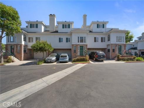 18723 Chapel Lane , Huntington Beach, CA