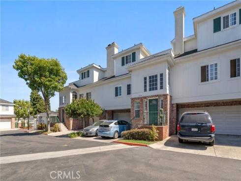 18723 Chapel Lane , Huntington Beach, CA