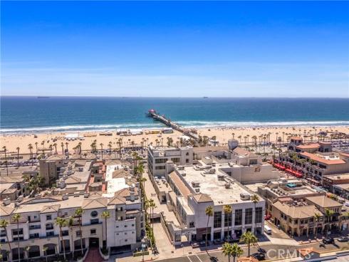 18723 Chapel Lane , Huntington Beach, CA