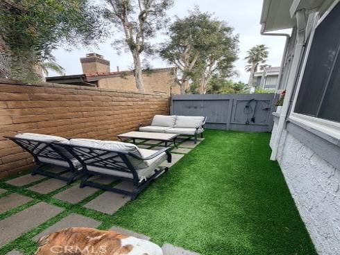 17082 Pacific Coast Hwy 94 , Huntington Beach, CA