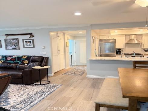 17082 Pacific Coast Hwy 94 , Huntington Beach, CA