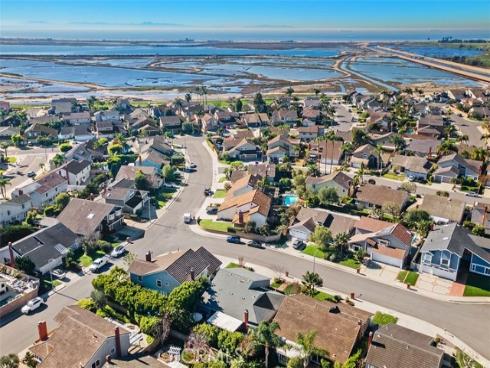 17552 Putney , Huntington Beach, CA