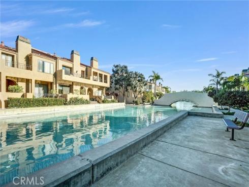 16501 Bordeaux Lane 211 , Huntington Beach, CA