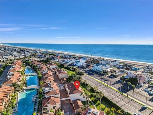 16501 Bordeaux Lane 211 , Huntington Beach, CA