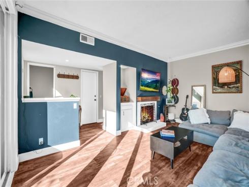 16501 Bordeaux Lane 211 , Huntington Beach, CA