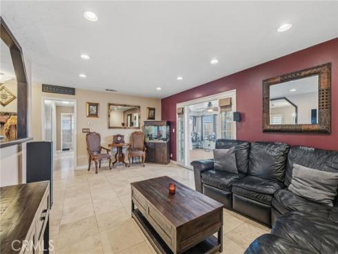 6021 Ivory Circle, Huntington Beach, CA
