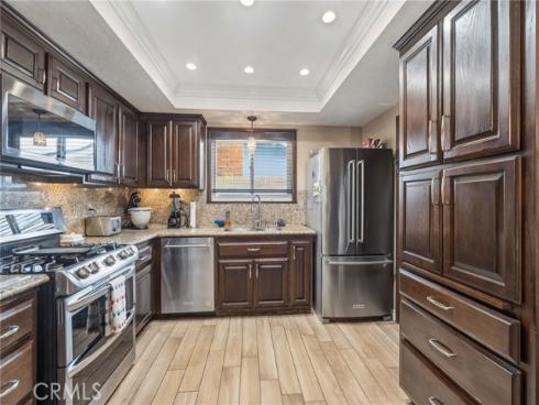 6021 Ivory Circle, Huntington Beach, CA