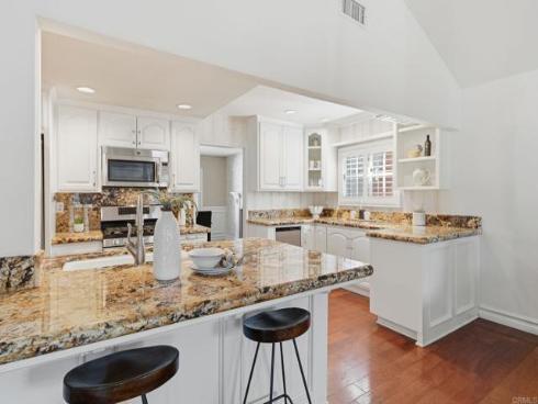 17821 Quintana Lane, Huntington Beach, CA