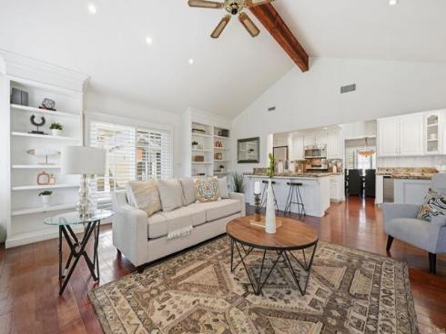 17821 Quintana Lane, Huntington Beach, CA