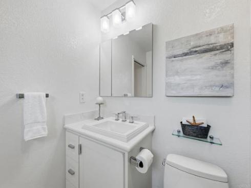 17821 Quintana Lane, Huntington Beach, CA