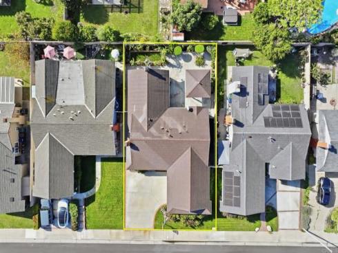 17821  Quintana   Lane, Huntington Beach, CA