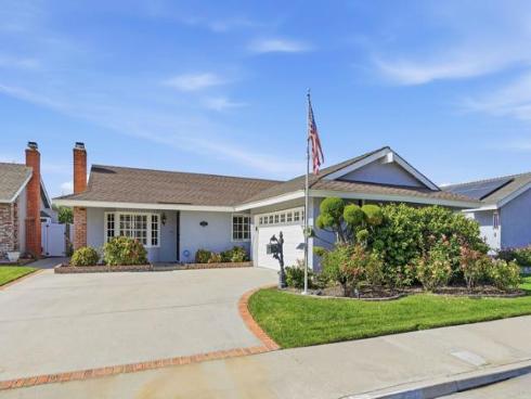 17821 Quintana Lane, Huntington Beach, CA