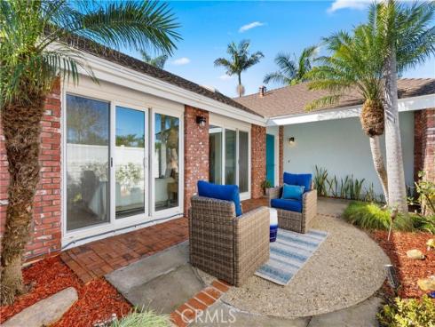 5642 Brighton Drive, Huntington Beach, CA
