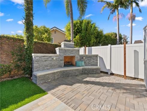 5642 Brighton Drive, Huntington Beach, CA
