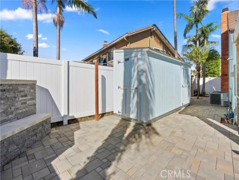 5642 Brighton Drive, Huntington Beach, CA