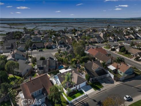 5642 Brighton Drive, Huntington Beach, CA