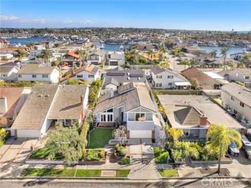 3834 Mistral , Huntington Beach, CA