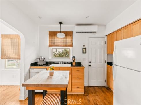 816 11th , Huntington Beach, CA