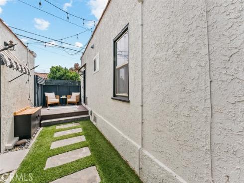 816 11th , Huntington Beach, CA