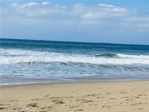 816 11th , Huntington Beach, CA