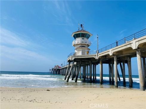 816 11th , Huntington Beach, CA