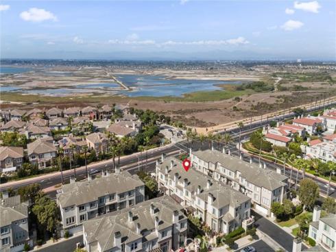 19271 Surfwave Drive , Huntington Beach, CA