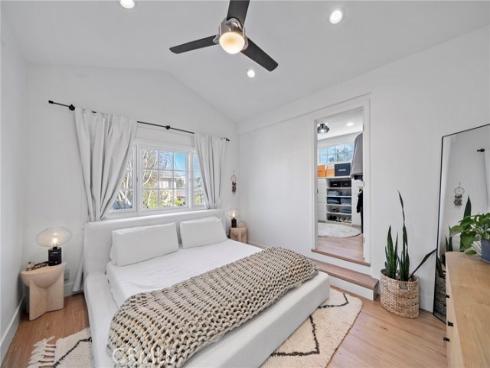 9801 Mammoth Drive, Huntington Beach, CA