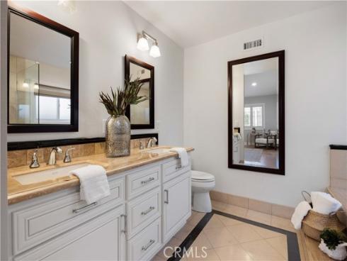 17541 Beckwall , Huntington Beach, CA