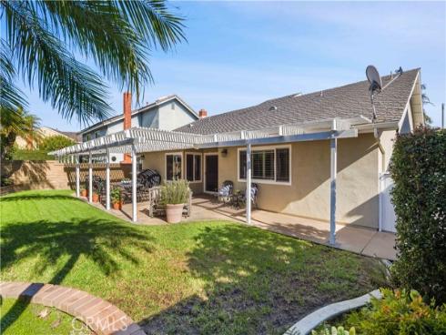 17541 Beckwall , Huntington Beach, CA