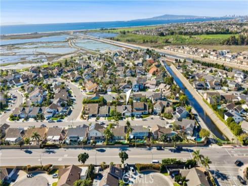 17541 Beckwall , Huntington Beach, CA