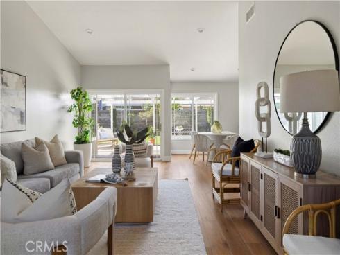 17541 Beckwall , Huntington Beach, CA