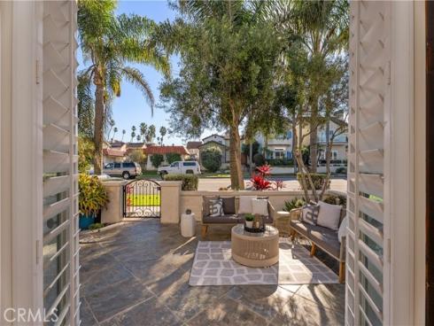 613 12th , Huntington Beach, CA