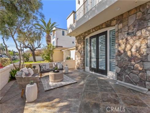 613 12th , Huntington Beach, CA