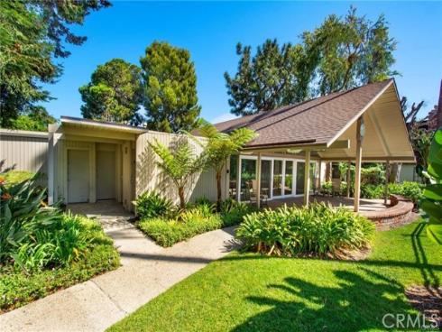 16655 Algonquin , Huntington Beach, CA
