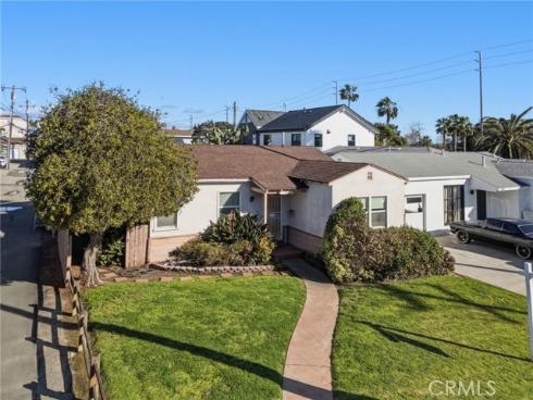 110  Alabama   Street, Huntington Beach, CA