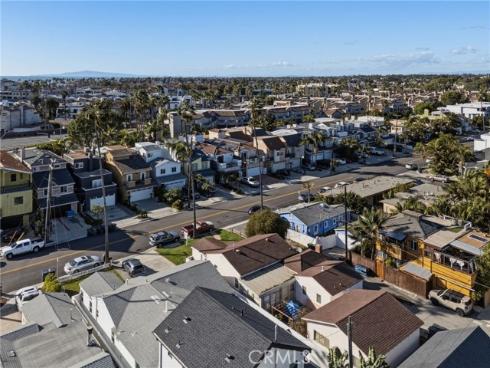 110  Alabama   Street, Huntington Beach, CA